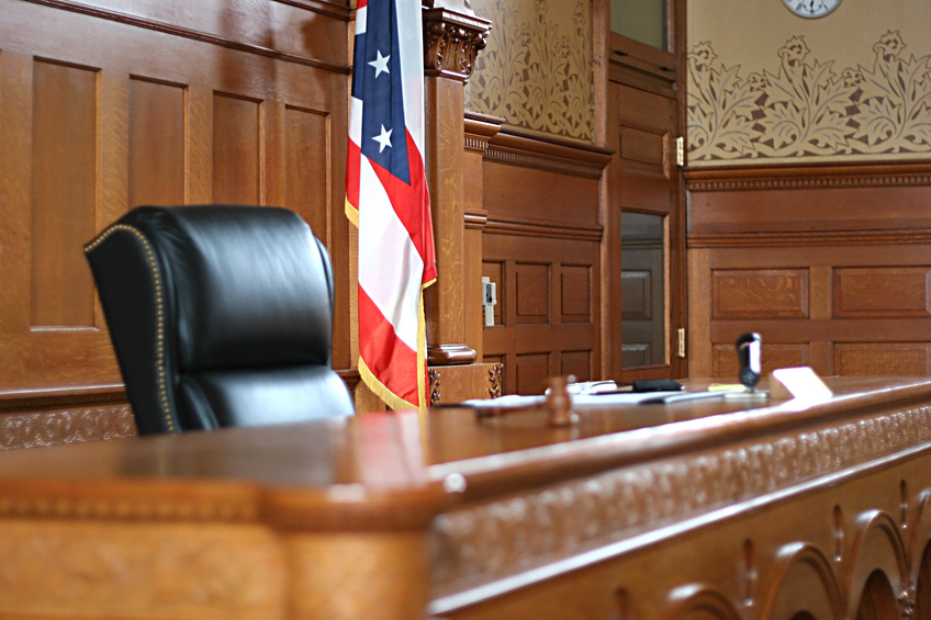 Criminal defense and DUI lawyer in a Georgia courtroom
